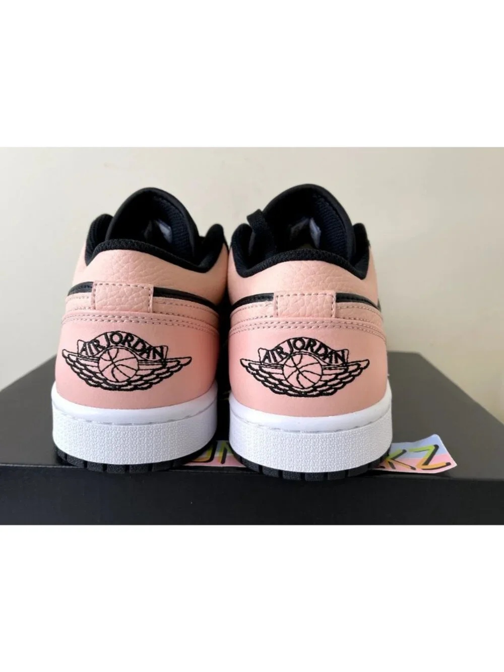 Jordan 1 Low Crimson Tint Arctic Pink Mens 11us